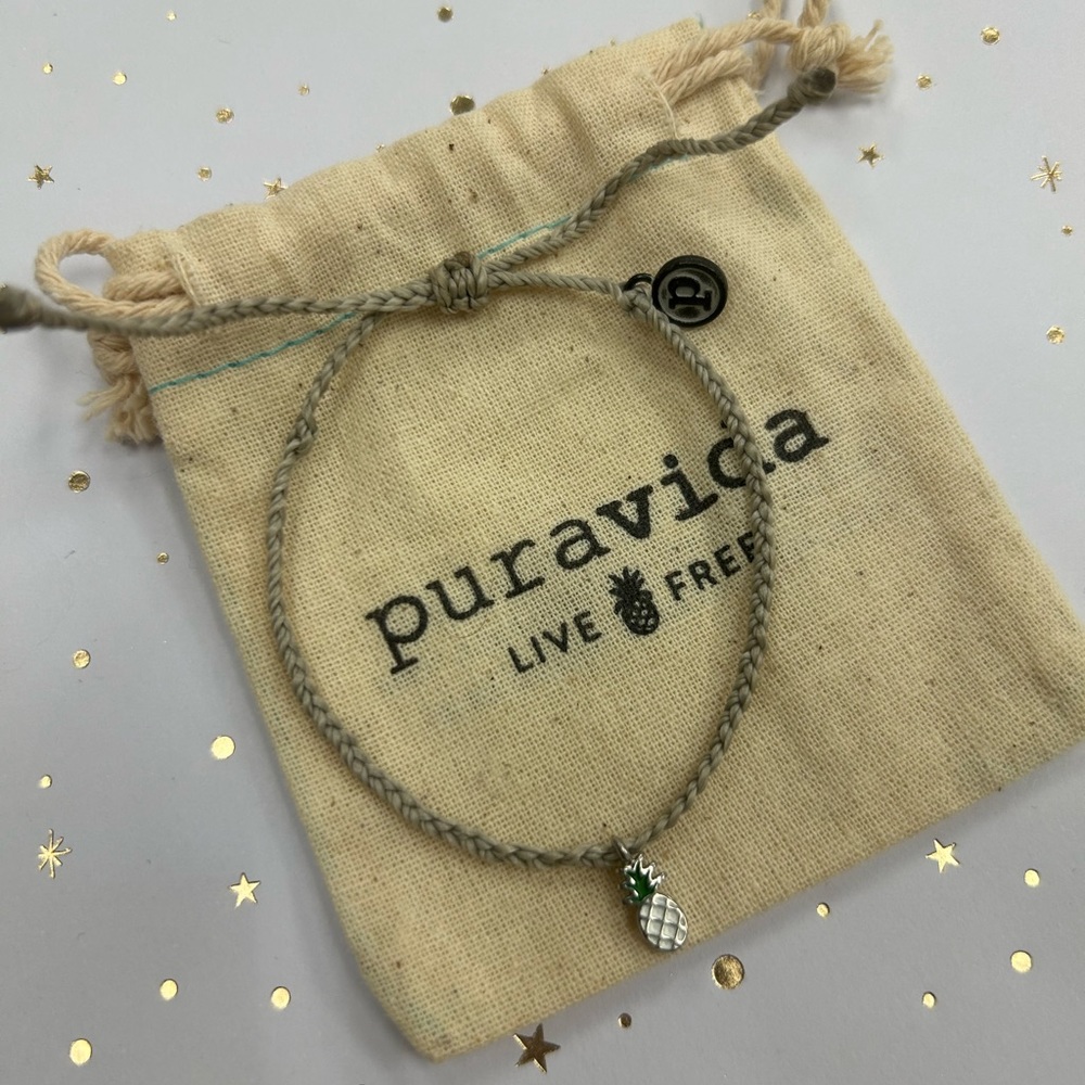 Pura Vida bracelet never worn brand new! Waterproof and durable!